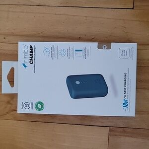 Nimble charger in teal.
